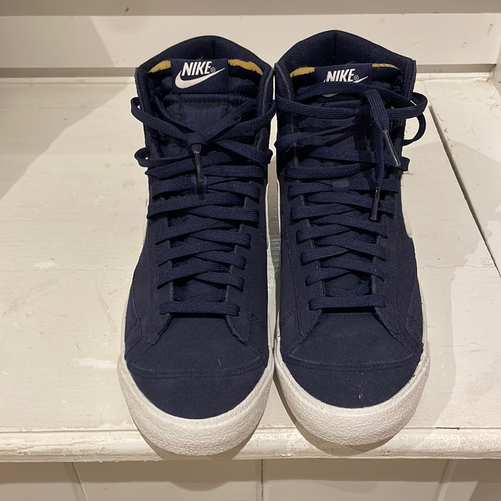 Nike women’s blazer
